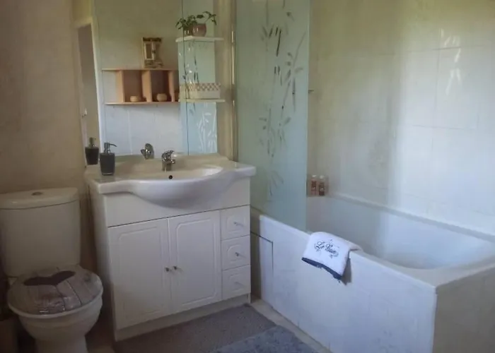 Maison Colette بيت للعطل *